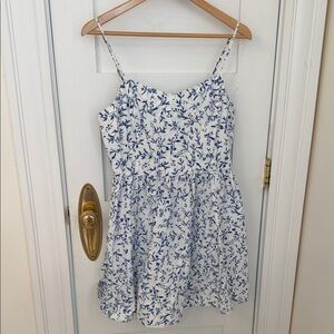 100% cotton Blue & White Floral Spaghetti Strap Dress - M